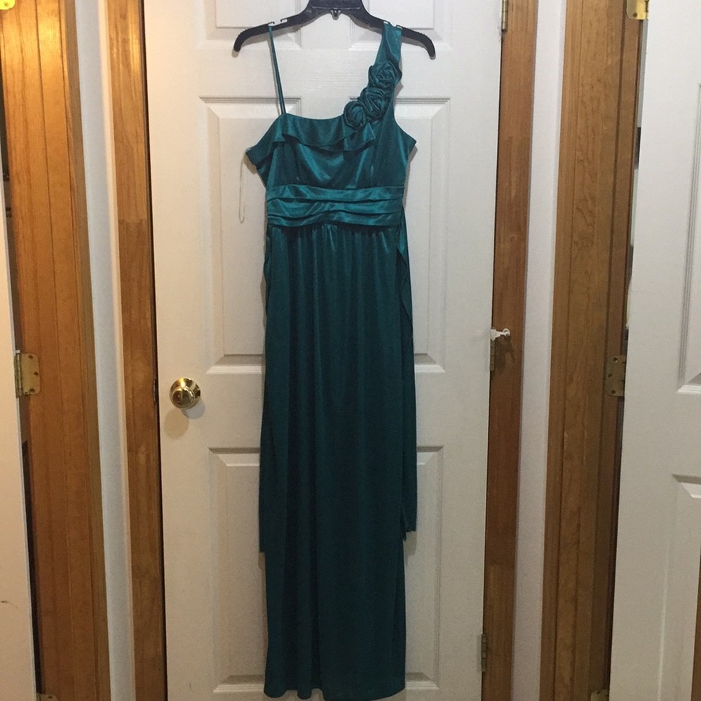 Emerald Green One Shoulder Prom Dress